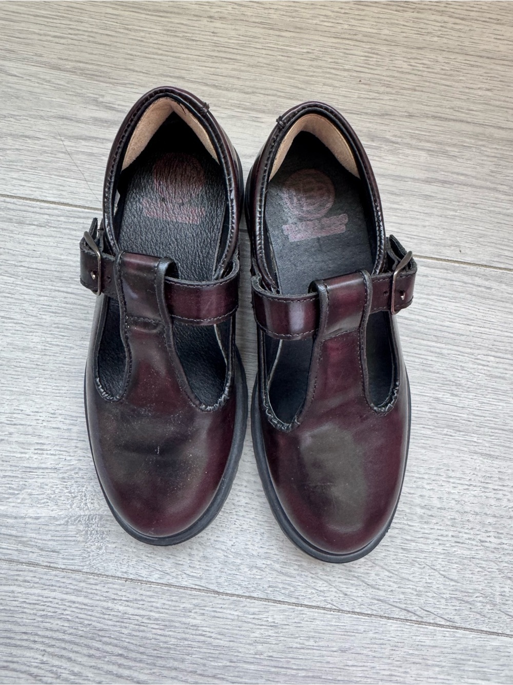 Classic Girls T-Strap Leather Shoes in Maroon Brown